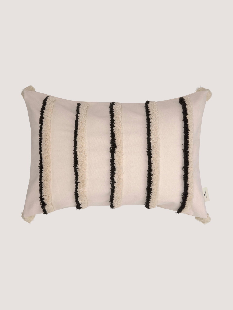 Fata de perna Fluffy Stripe, bumbac/poliester, natur/negru, 40 x 60 cm