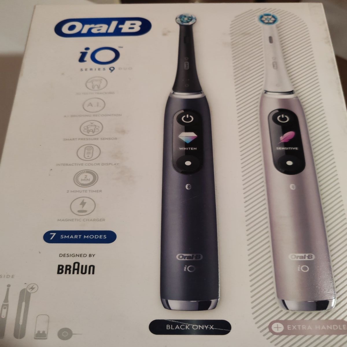 Set 2 x Periuta de dinti electrica Oral-B iO9 cu Tehnologie Magnetica si Micro-Vibratii, Inteligenta artificiala, Display led, Senzor de presiune