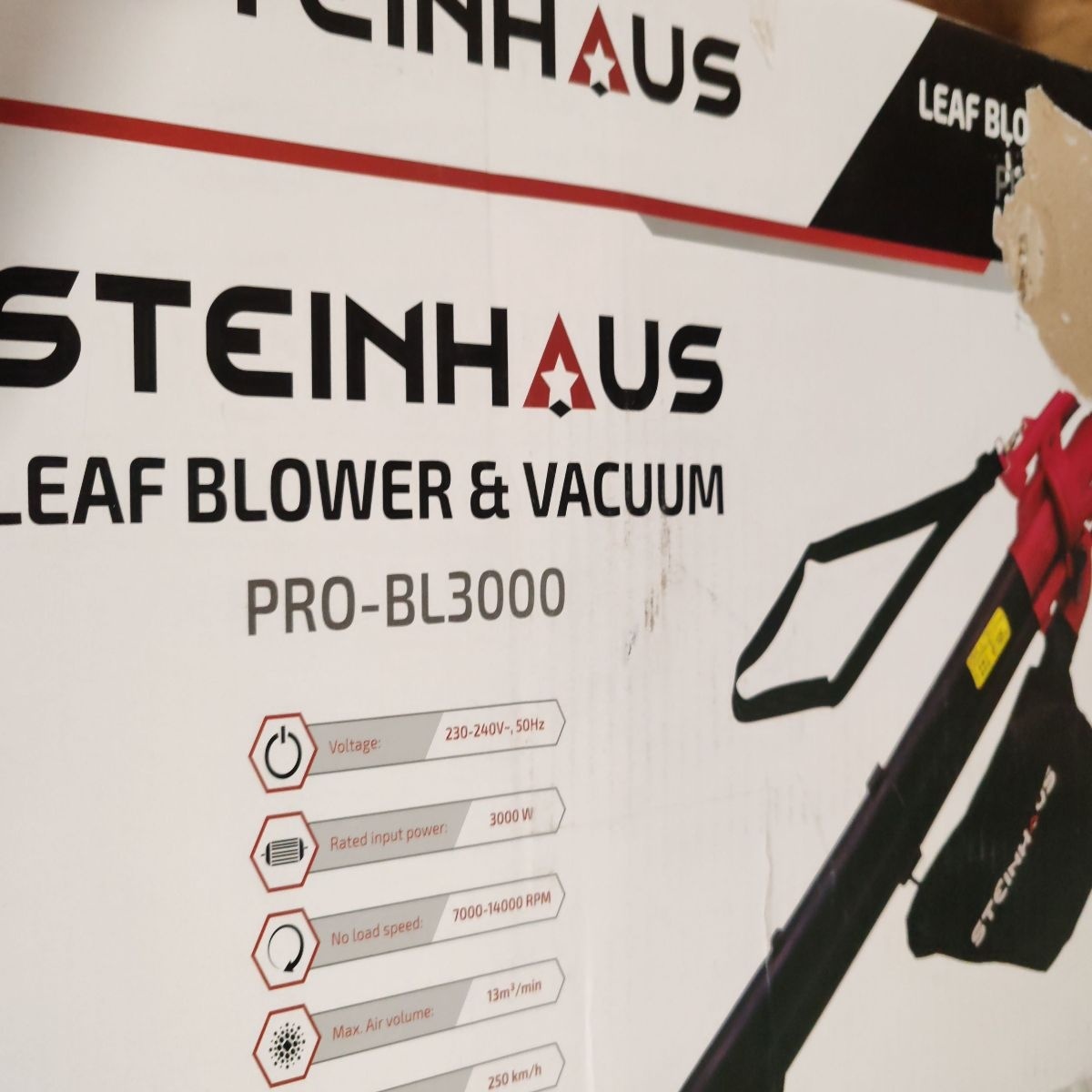 Suflanta si aspirator cu tocator pentru frunze Steinhaus PRO-BL3000, 6 trepte, 3000W, sac de 40L, Resigilat, Grad B