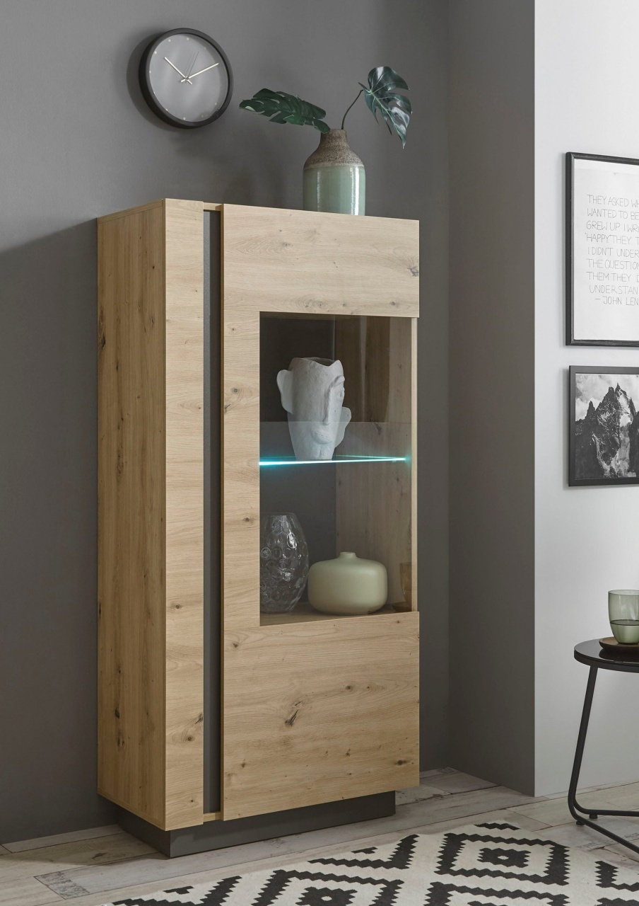 Vitrină Clair, 72x40x154 cm, stejar artizan/grafit, PAL melaminat, cu raft din sticlă și design fără mânere