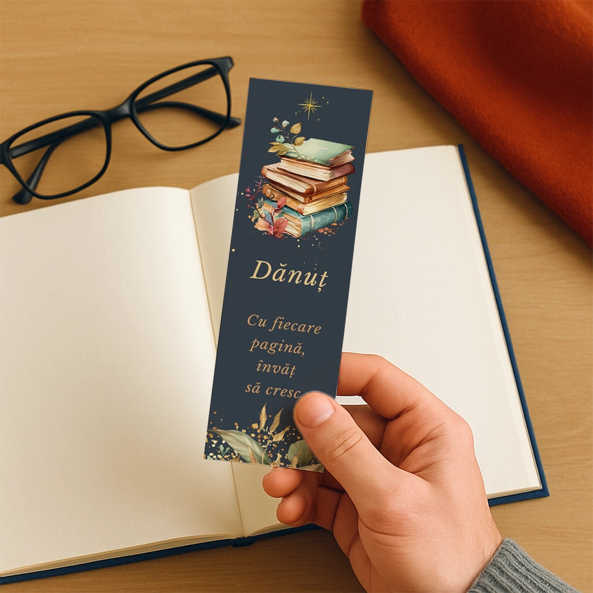 Semn de carte personalizat cu nume si text, model carte