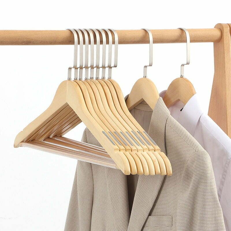 Umeraș din lemn natur cu striații antialunecare si bară pentru pantaloni, Natur, 1 bucata