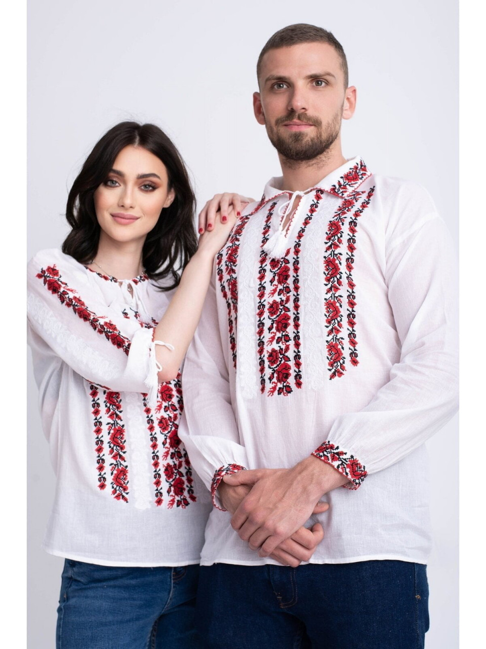 Set bluze traditionale cu broderie inflorata rosie pentru cuplu