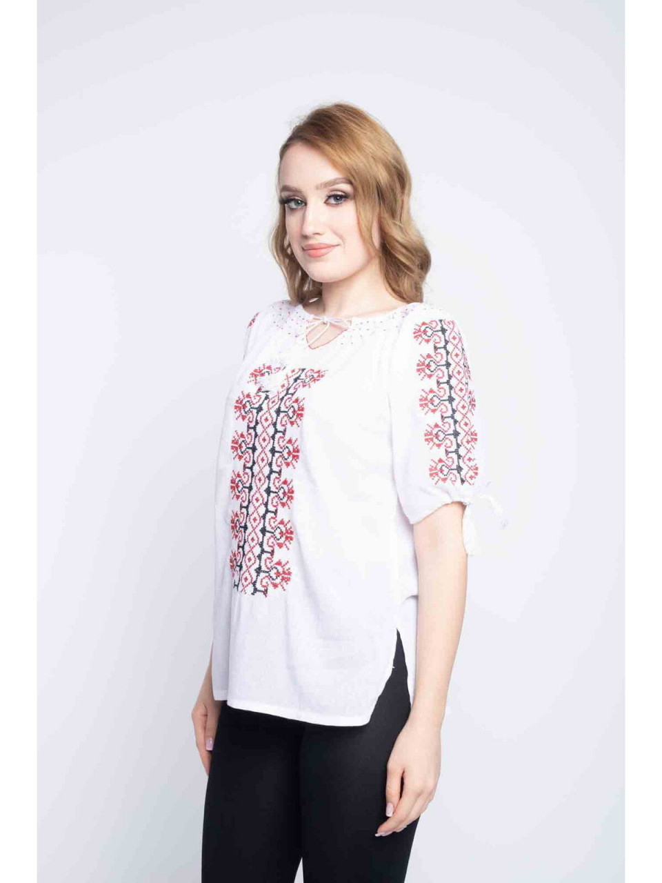 Bluza dama tip ie marimi mari din bumbac alba cu model traditional colorat 8190