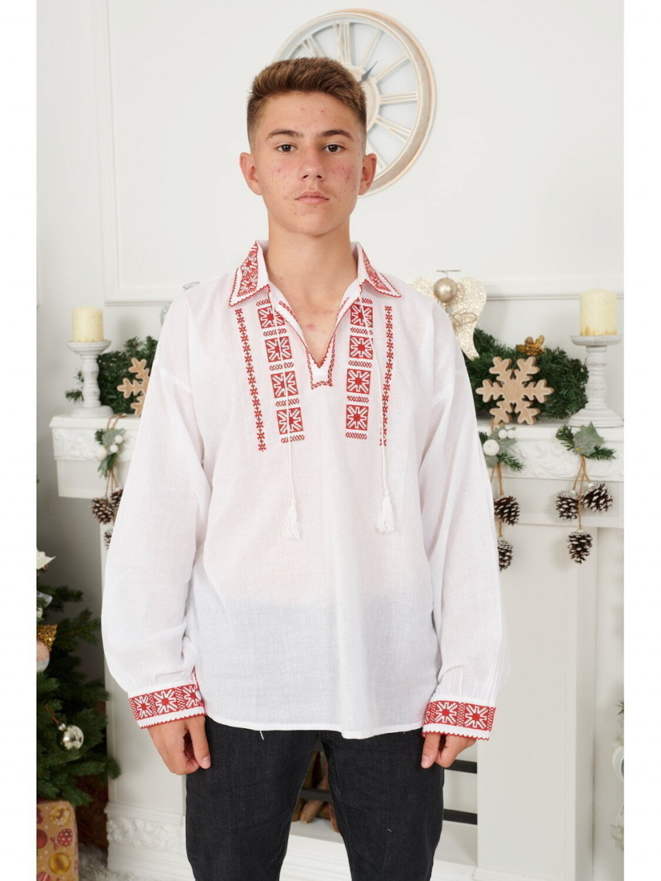 Bluza Traditionala pentru Baieti din Bumbac Alb cu Motive Geometrice Rosii