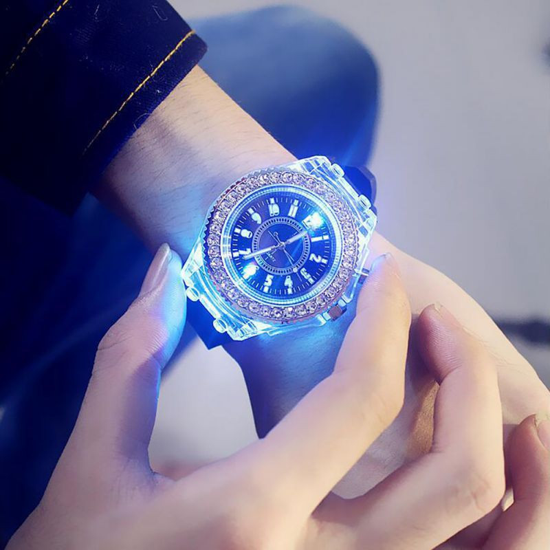 Ceas Activ LED - Jocuri de lumina 7 culori - 4 moduri flash - MyStyle Fashion Crystal Clasic watch