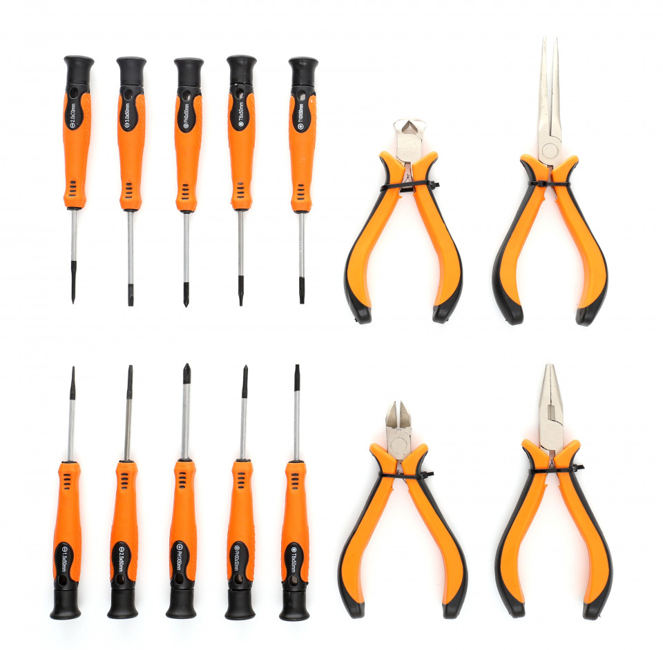 Set de 14 surubelnite si clesti diferite modele TLBC10894 Barracuda