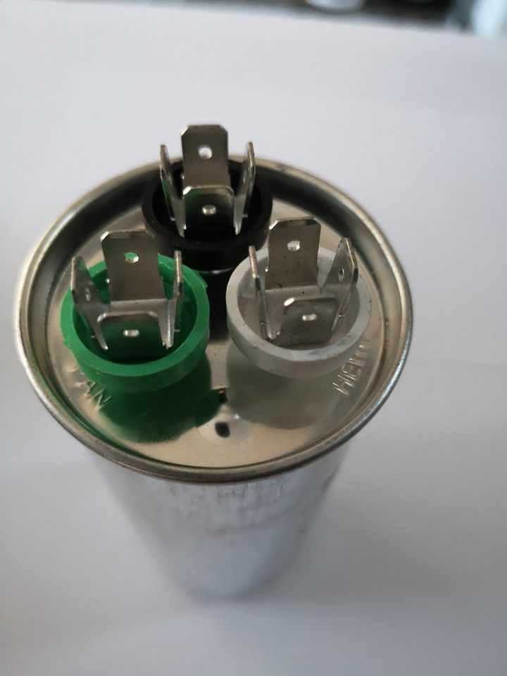 Condensator pornire motor 35x1,5 uF