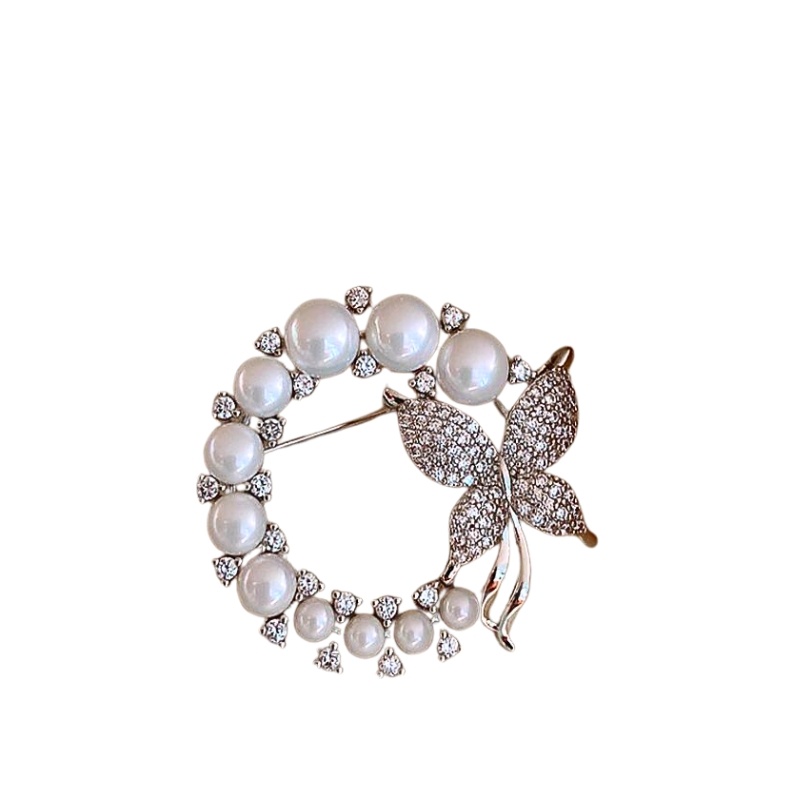 Brosa cu perle Silver Butterfly