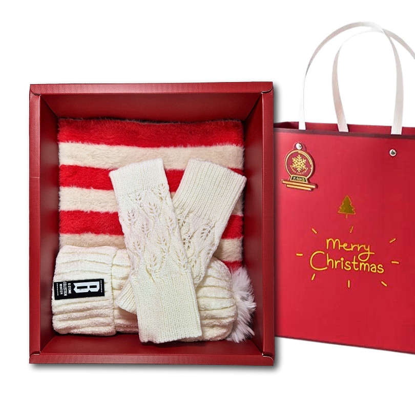Pachet cadou fular fleece, caciula si manusi