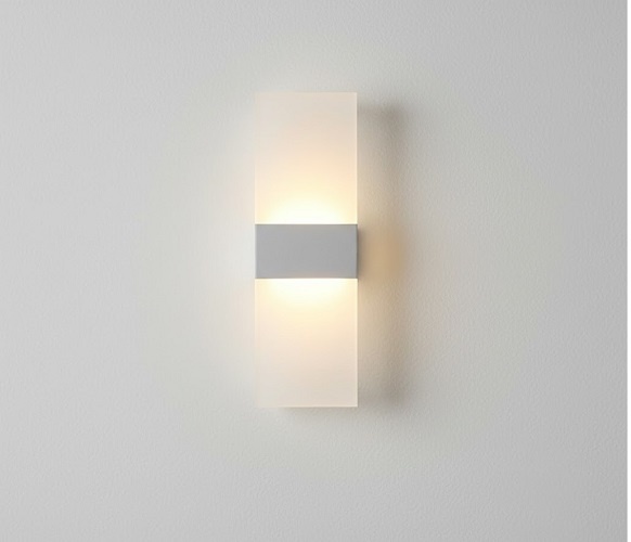 Aplica LED 5W 3 Functii Alba LZ9332