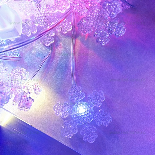 Instalatie LED Perdea Fulgi Diverse Culori 3.6x0.65m