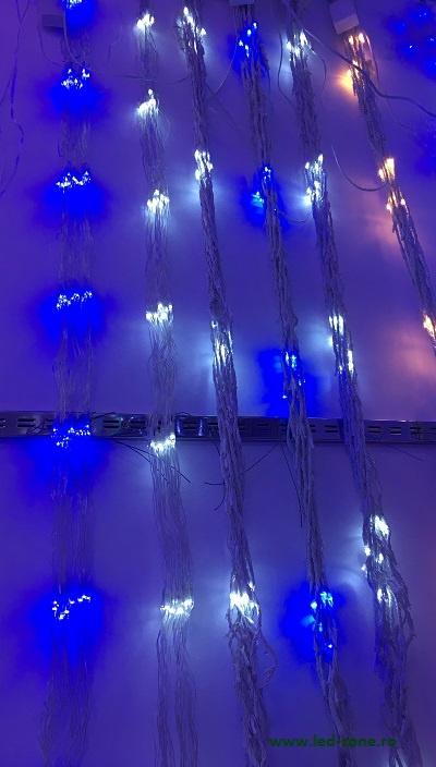 Instalatie LED Perdea Ploaie 3x2.5m Digitala