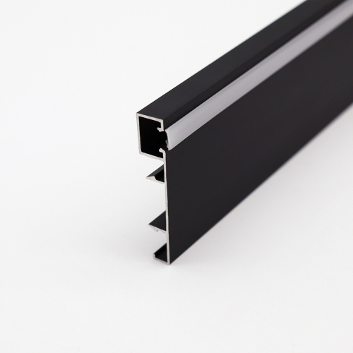 Profil Aluminiu Aplicat Negru Dispersor Alb 2M 14.3MM Plinta