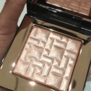 Pudra luminoasa Bobbi Brown Highlighting Powder Afternoon Glow, 8 g Pudra luminoasa Bobbi Brown Highlighting Powder Afternoon Glow, 8 g