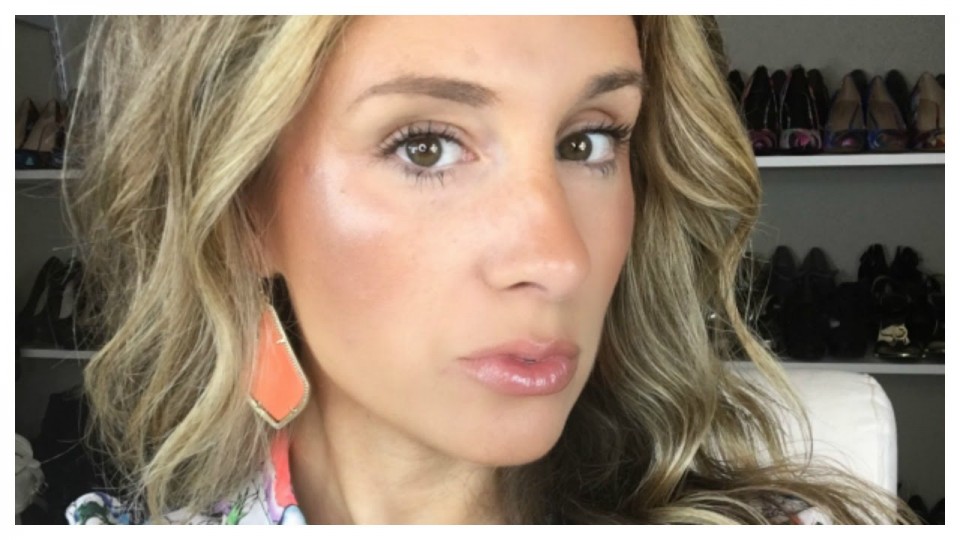 Pudra luminoasa Bobbi Brown Highlighting Powder Afternoon Glow, 8 g Pudra luminoasa Bobbi Brown Highlighting Powder Afternoon Glow, 8 g