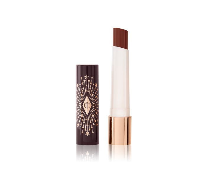 Ruj de buze, hyaluronic + happikiss, charlotte tilbury, nuanta passion kiss