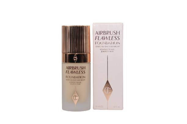 Fond de ten, Charlotte Tilbury, Airbrush Flawless Foundation, 5 Warm, 30 ml