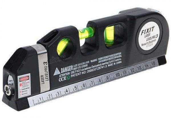 Boloboc laser BERVAS B0085, raza declarata pana la 6 m, ruleta integrata 2,5 m, 3 nivele cu bula, rigla laterala, dimensiuni 19 x 2,8 x 6,3 cm