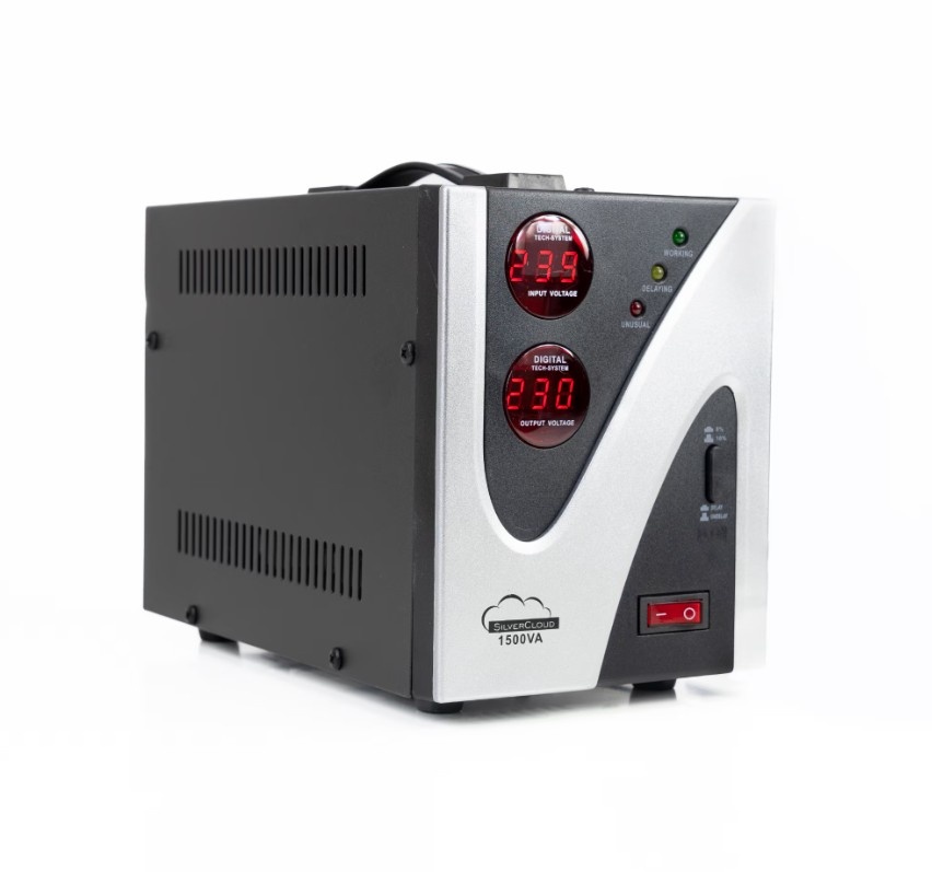 Stabilizator de tensiune SilverCloud 1500VA 900W 6.8A