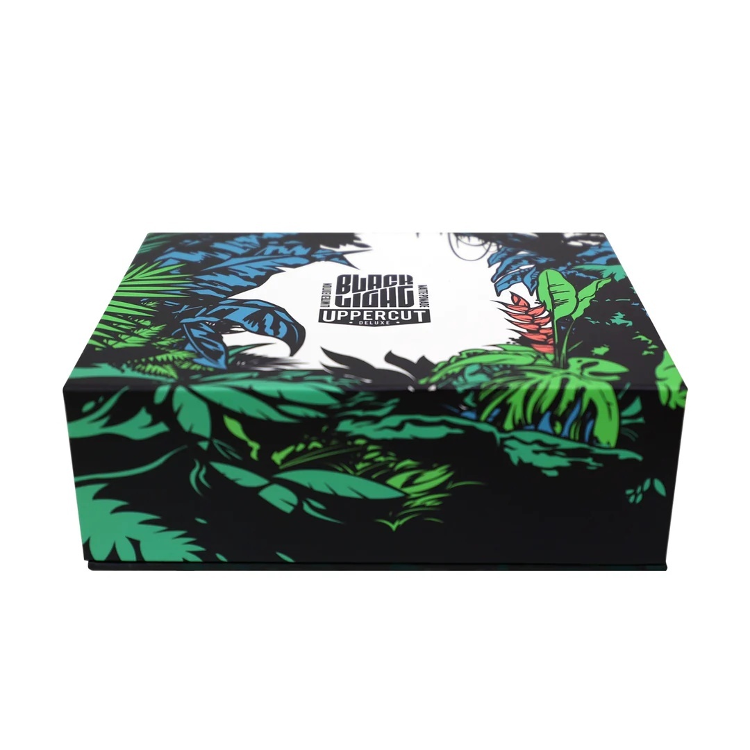 Colectors Kit Ceara de par Uppercut Matte Pomade Black Light Limited Edition 100g